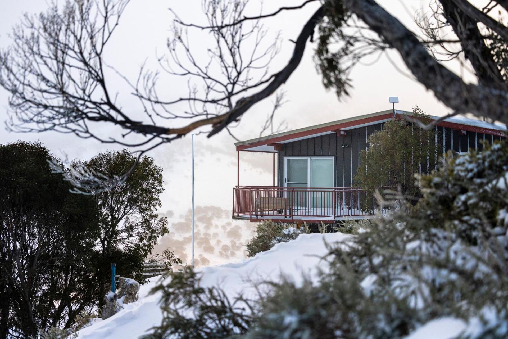 Guthega Inn Perisher Valley Exterior photo